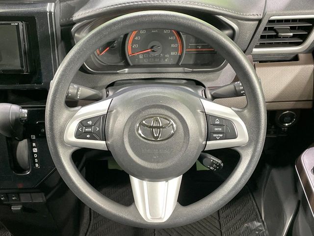 TOYOTA ROOMY 2019