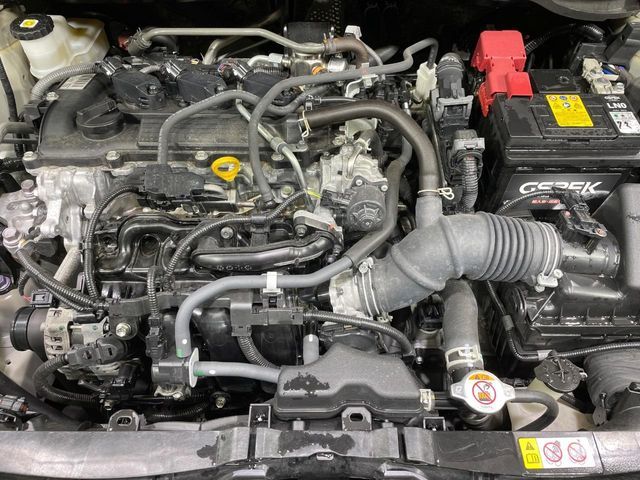 TOYOTA YARIS CROSS 2024