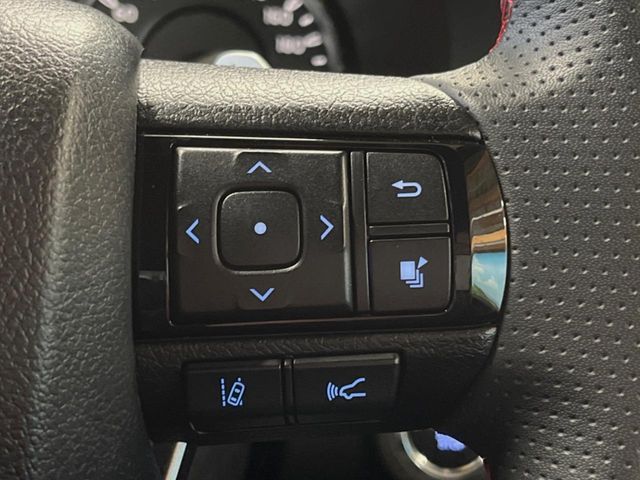 TOYOTA HILUX 4WD 2024