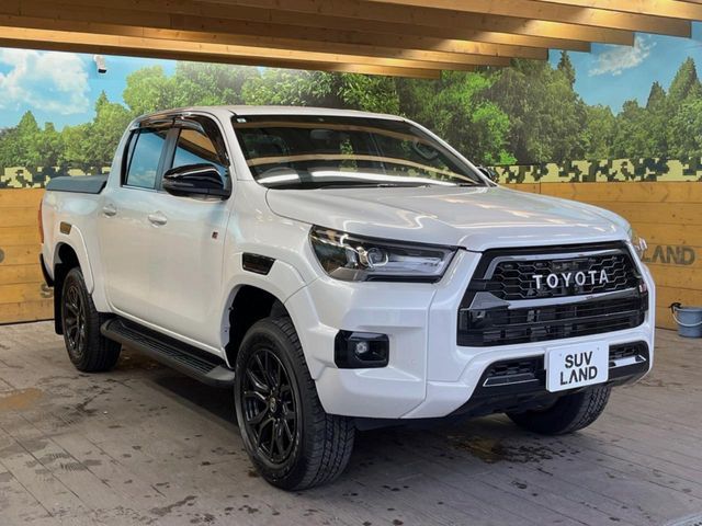 TOYOTA HILUX 4WD 2024