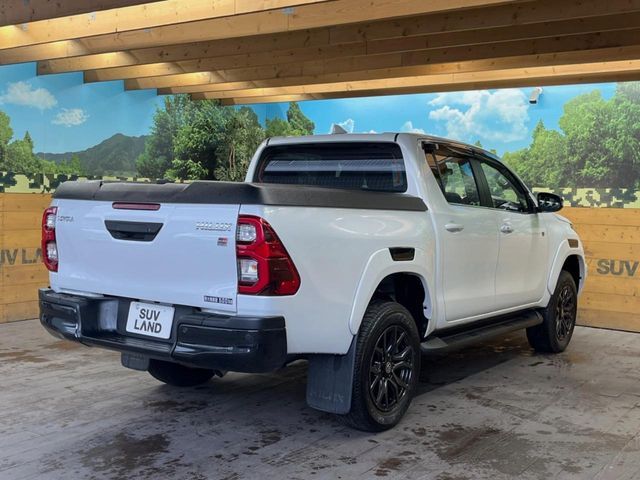 TOYOTA HILUX 4WD 2024