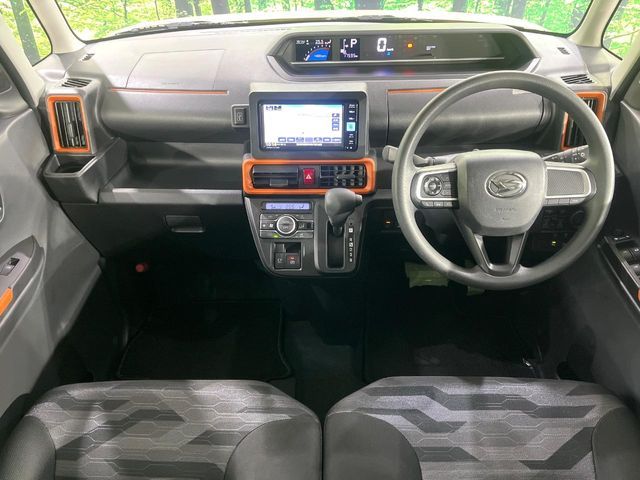 DAIHATSU TANTO FAN CROSS 2022