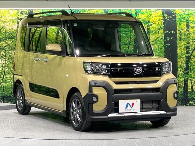 DAIHATSU TANTO FAN CROSS 2022