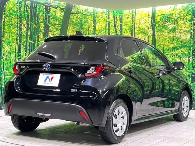 TOYOTA YARIS HYBRID 2023