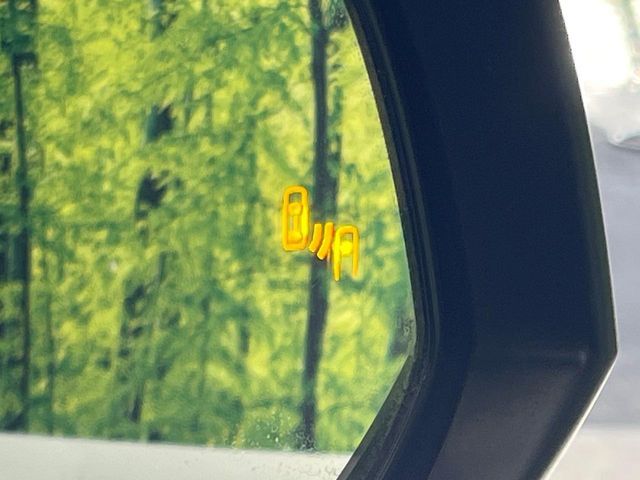 TOYOTA HARRIER 2WD 2022