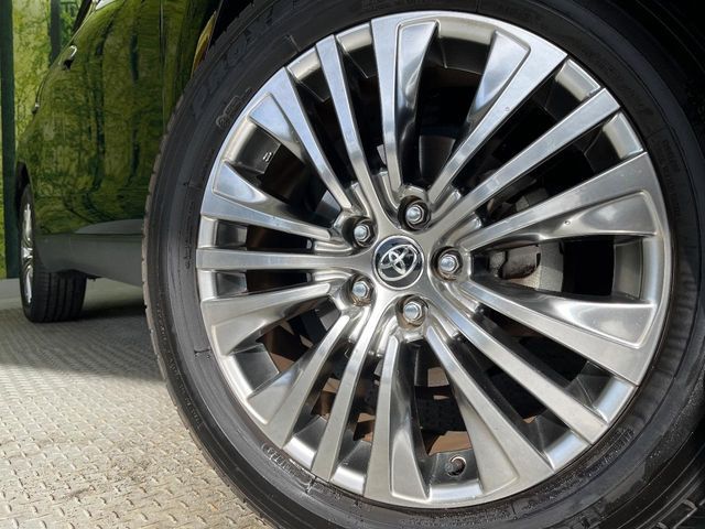 TOYOTA HARRIER 2WD 2022