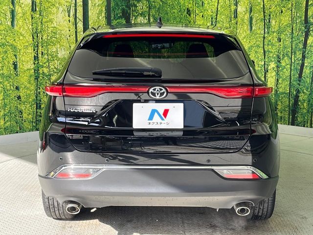 TOYOTA HARRIER 2WD 2022