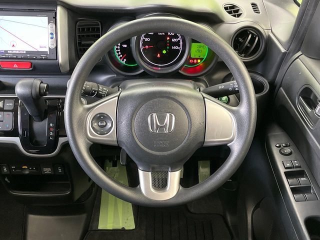 HONDA N BOX 2017