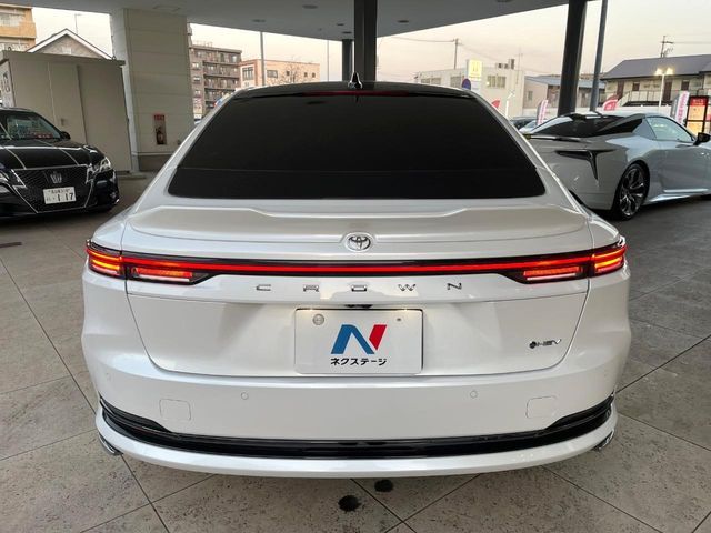 TOYOTA CROWN sedan hybrid 2024