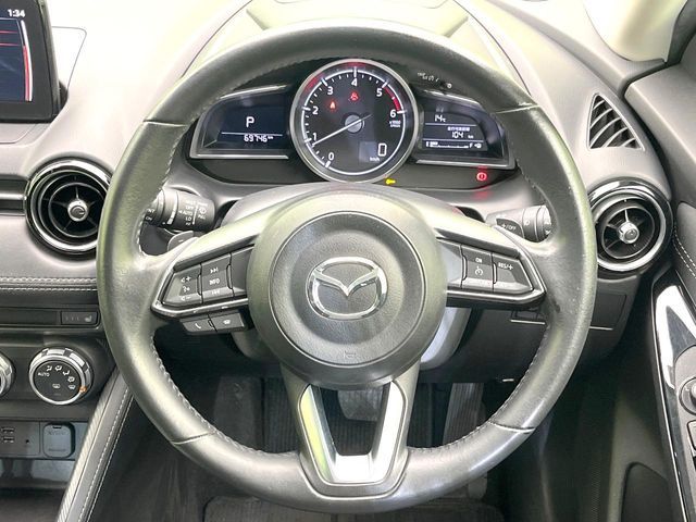 MAZDA DEMIO 2017