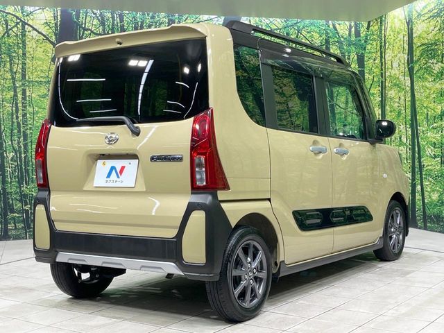 DAIHATSU TANTO FAN CROSS 2024