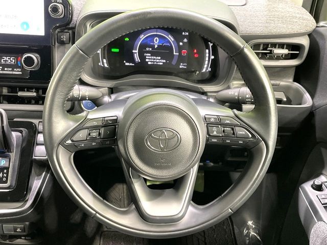TOYOTA SIENTA HYBRID 2023