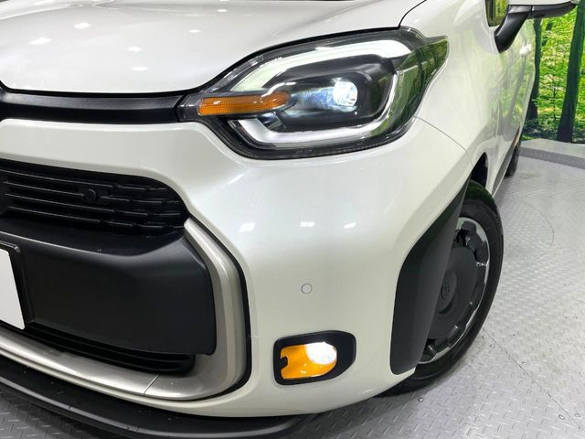 TOYOTA SIENTA HYBRID 2023