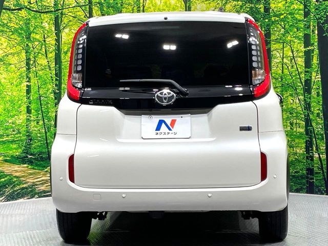 TOYOTA SIENTA HYBRID 2023