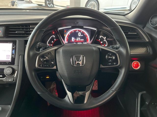 HONDA CIVIC hatchback 2019