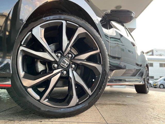 HONDA CIVIC hatchback 2019