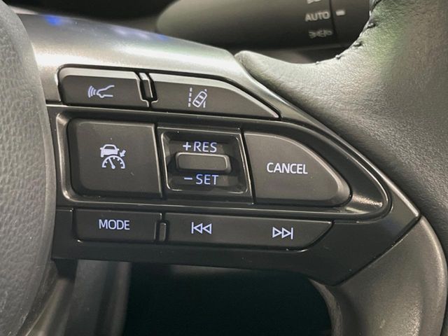 TOYOTA YARIS CROSS HYBRID 2023