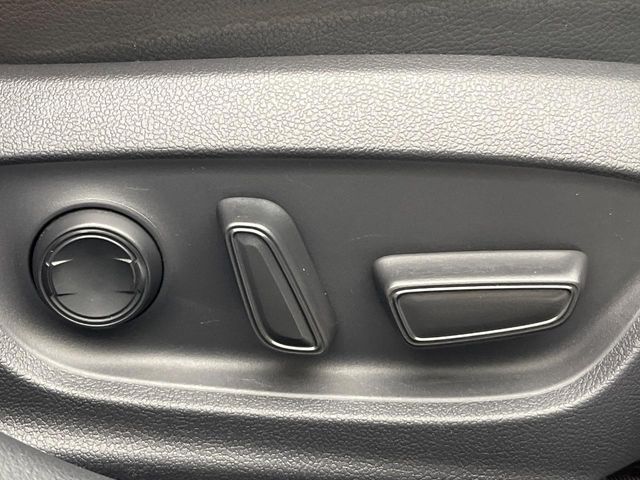 TOYOTA CAMRY HYBRID 2023