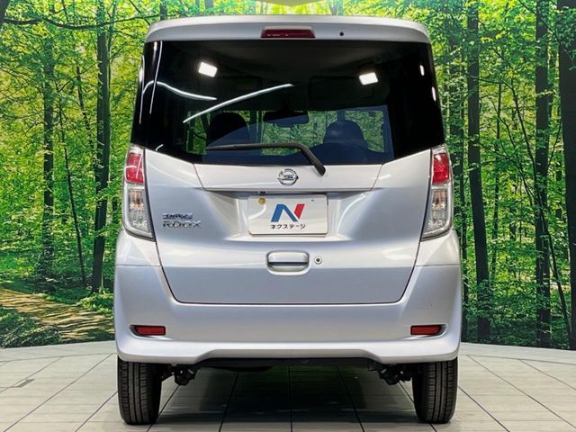 NISSAN DAYZ ROOX 2017