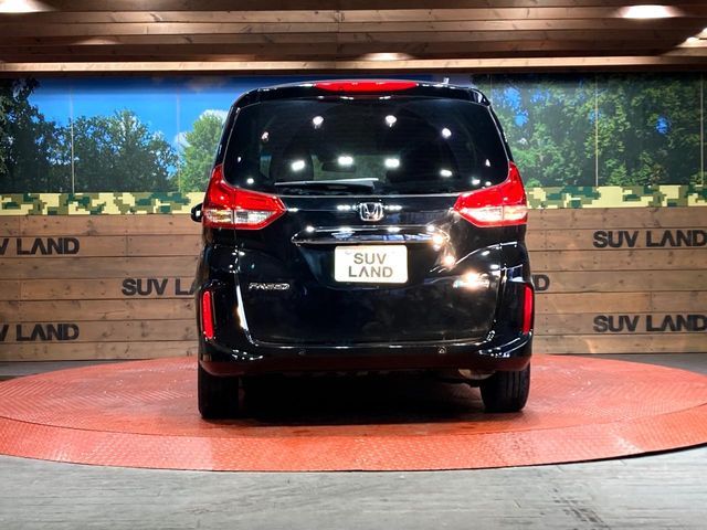 HONDA FREED HYBRID 2023