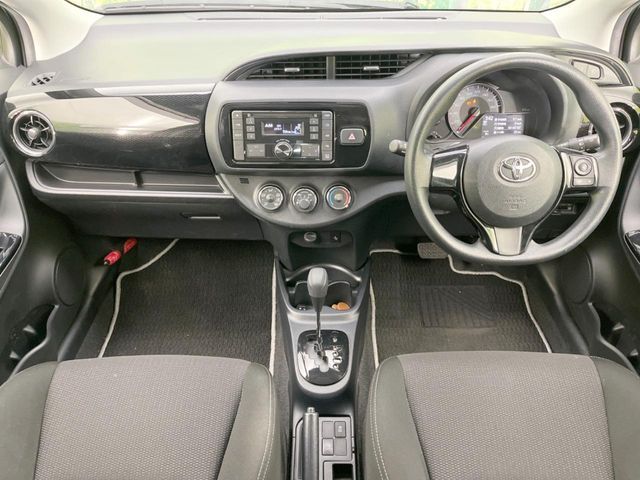 TOYOTA VITZ 2019