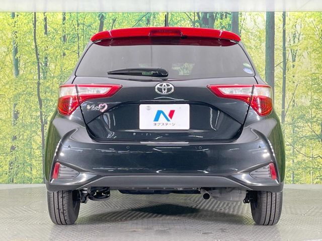 TOYOTA VITZ 2019