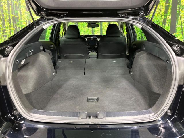 TOYOTA PRIUS 4WD 2022