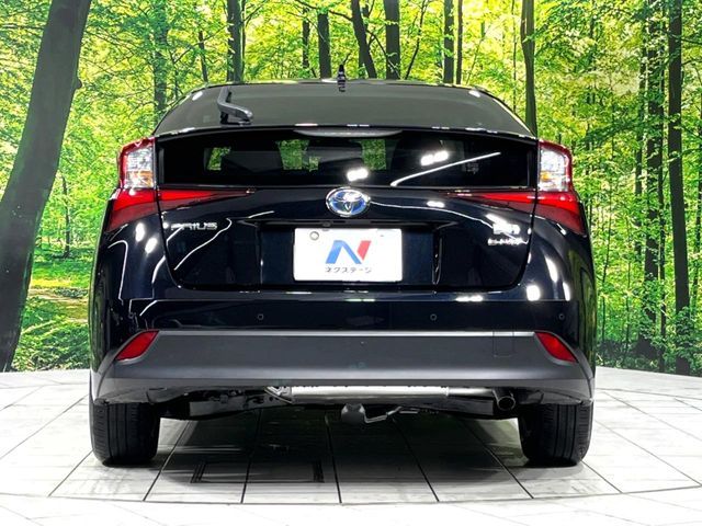 TOYOTA PRIUS 4WD 2022