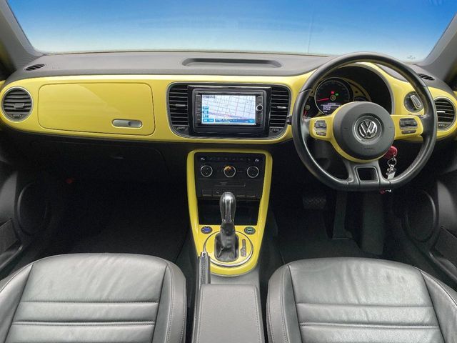 VOLKSWAGEN VOLKSWAGEN The BEETLE 2014