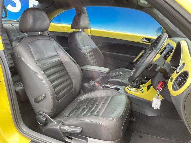 VOLKSWAGEN VOLKSWAGEN The BEETLE 2014