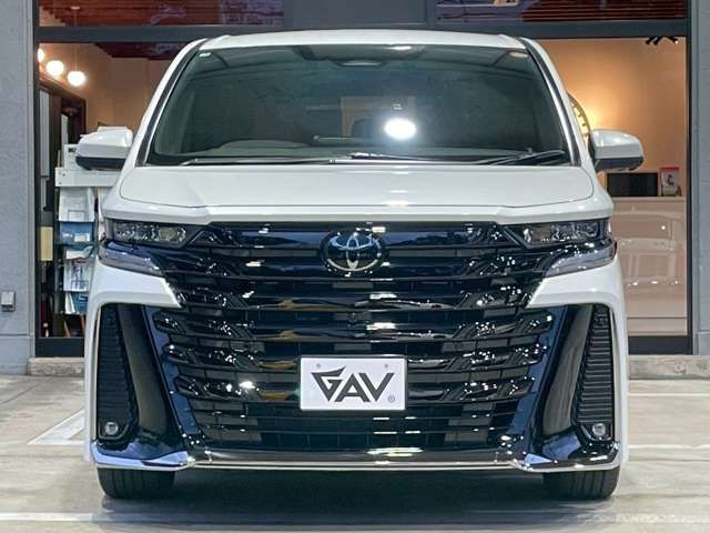 TOYOTA VELLFIRE  HYBRID 2025