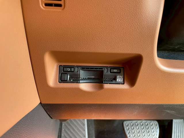 TOYOTA VELLFIRE  HYBRID 2025