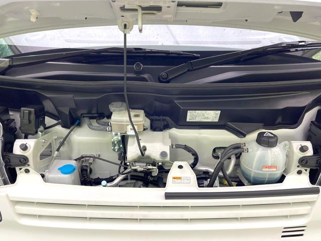 NISSAN CLIPPER van 2024