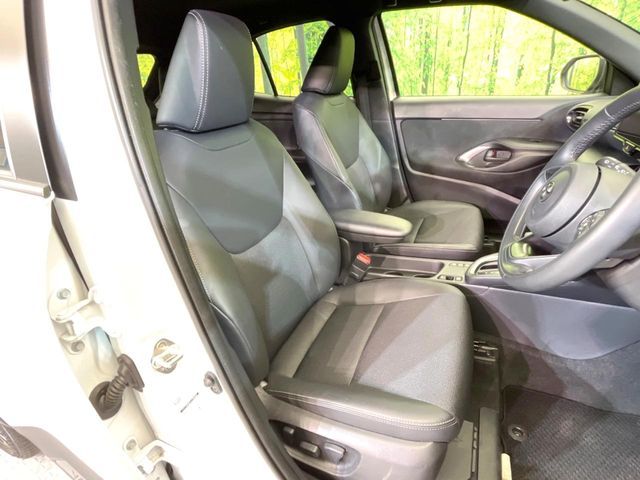 TOYOTA YARIS CROSS HYBRID 2025