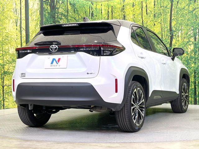 TOYOTA YARIS CROSS HYBRID 2025