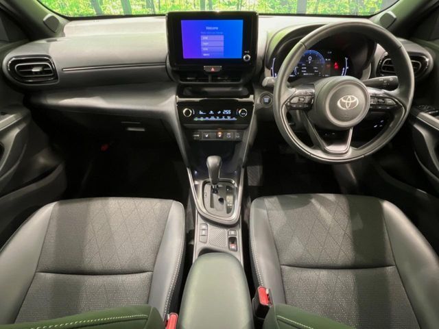 TOYOTA YARIS CROSS 2025