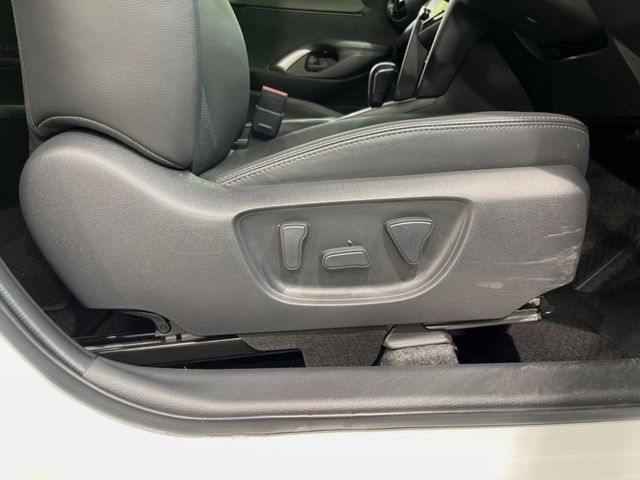 TOYOTA YARIS CROSS 2025