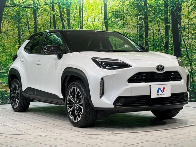 TOYOTA YARIS CROSS 2025