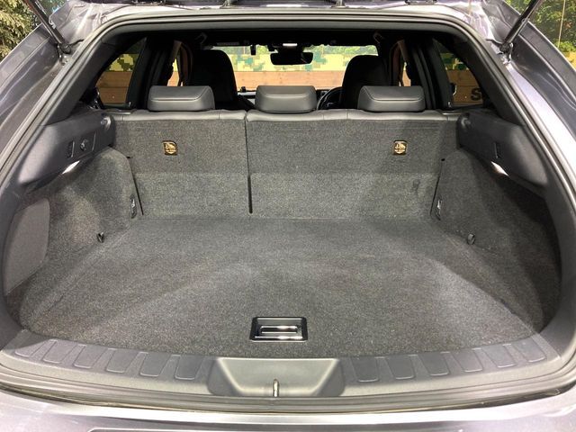 TOYOTA LEXUS UX200 2019