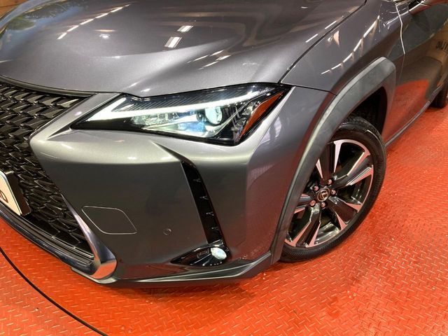 TOYOTA LEXUS UX200 2019