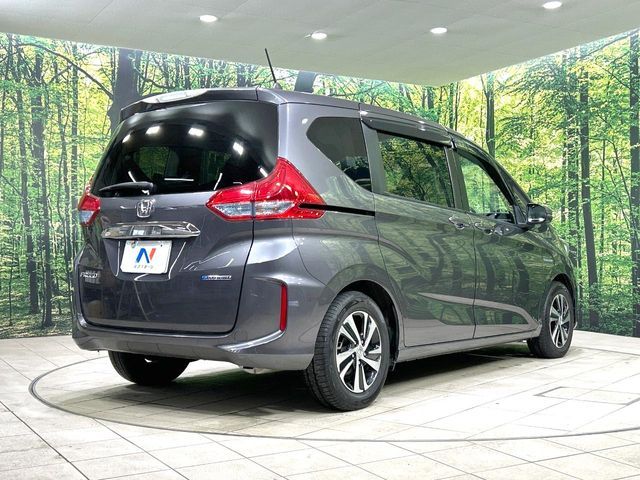 HONDA FREED HYBRID 2019