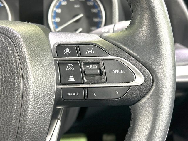 TOYOTA NOAH HYBRID 2022