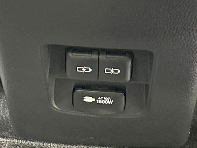 TOYOTA NOAH HYBRID 2022