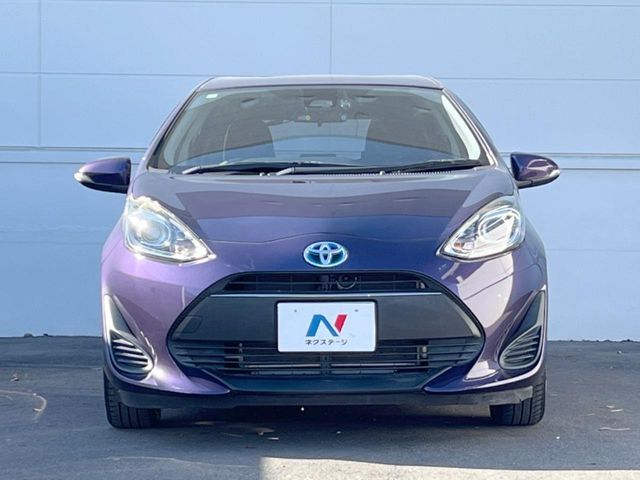 TOYOTA AQUA 2017