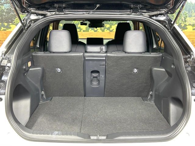 TOYOTA YARIS CROSS HYBRID 2025