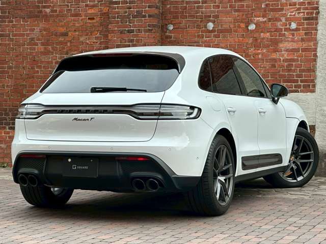 PORSCHE PORSCHE Macan 2023