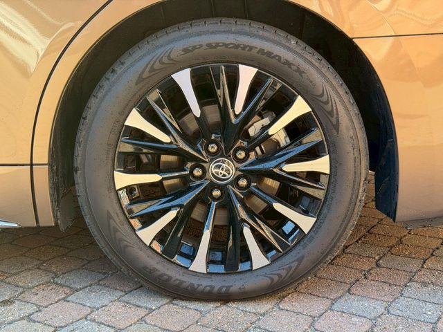 TOYOTA ALPHARD hybrid 4WD 2023