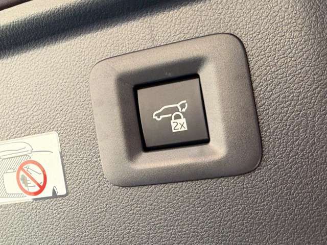 TOYOTA ALPHARD hybrid 4WD 2023