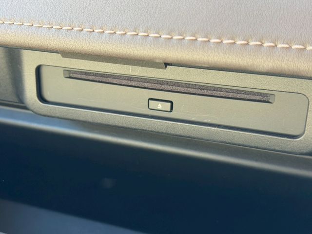 TOYOTA ALPHARD hybrid 4WD 2023