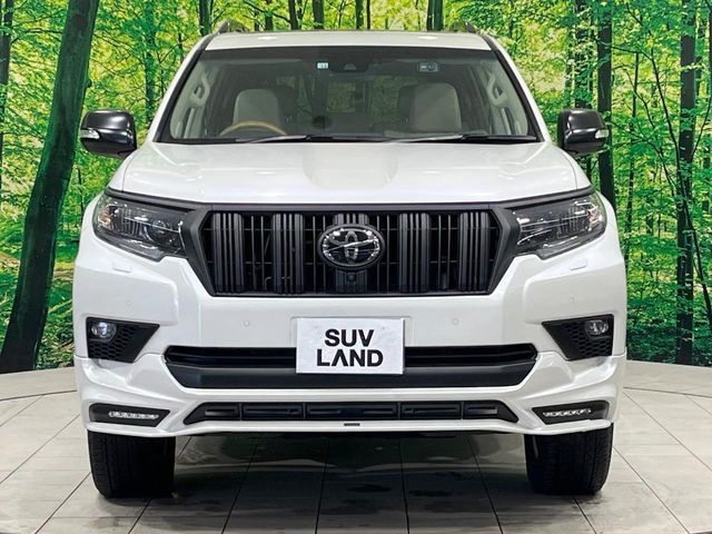 TOYOTA LANDCRUISER PRADO 2022